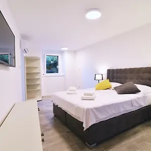 Pia Volosko, , Opatija Kroatien